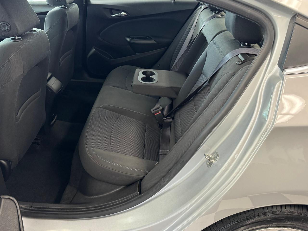 2017 Chevrolet Cruze LT+ApplePlay+Remote Start+New Tires+Brakes+Camera Photo79