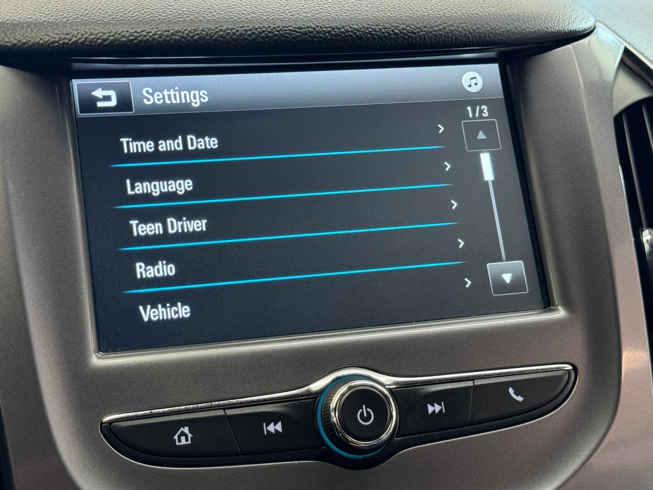 2017 Chevrolet Cruze LT+ApplePlay+Remote Start+New Tires+Brakes+Camera - Photo #29