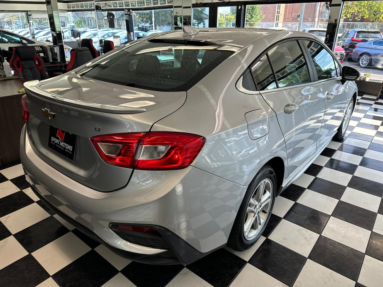 2017 Chevrolet Cruze LT+ApplePlay+Remote Start+New Tires+Brakes+Camera - Photo #6