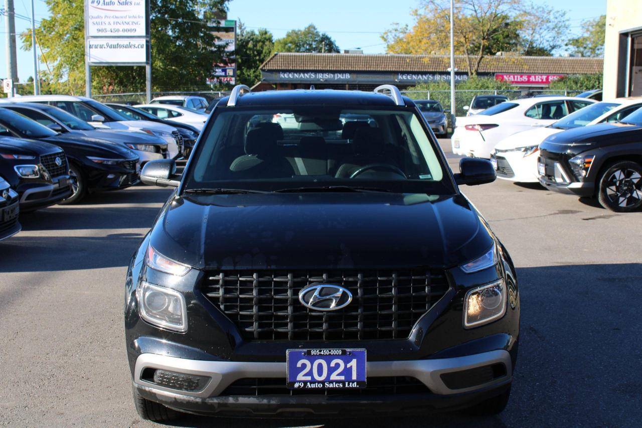 2021 Hyundai Venue Trend IVT - Photo #2
