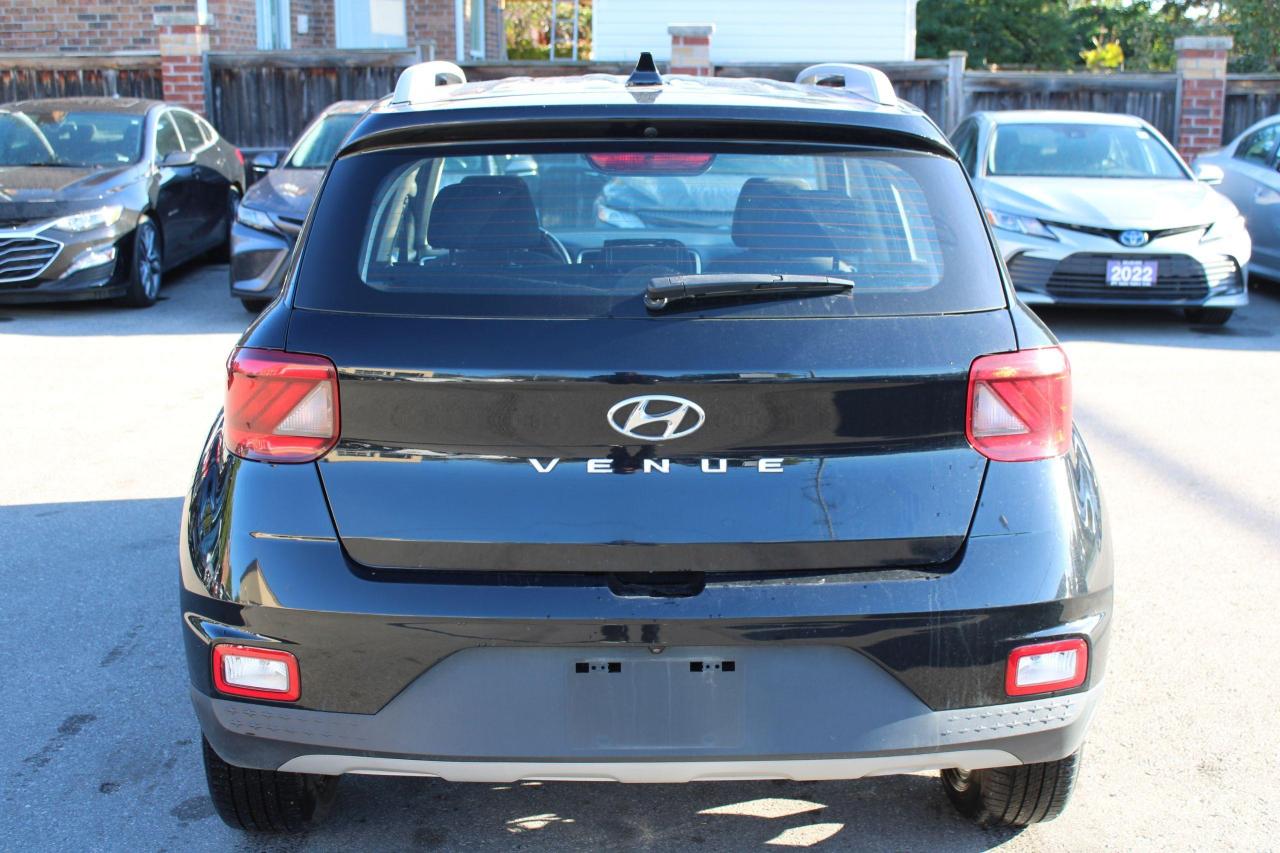 2021 Hyundai Venue Trend IVT - Photo #5