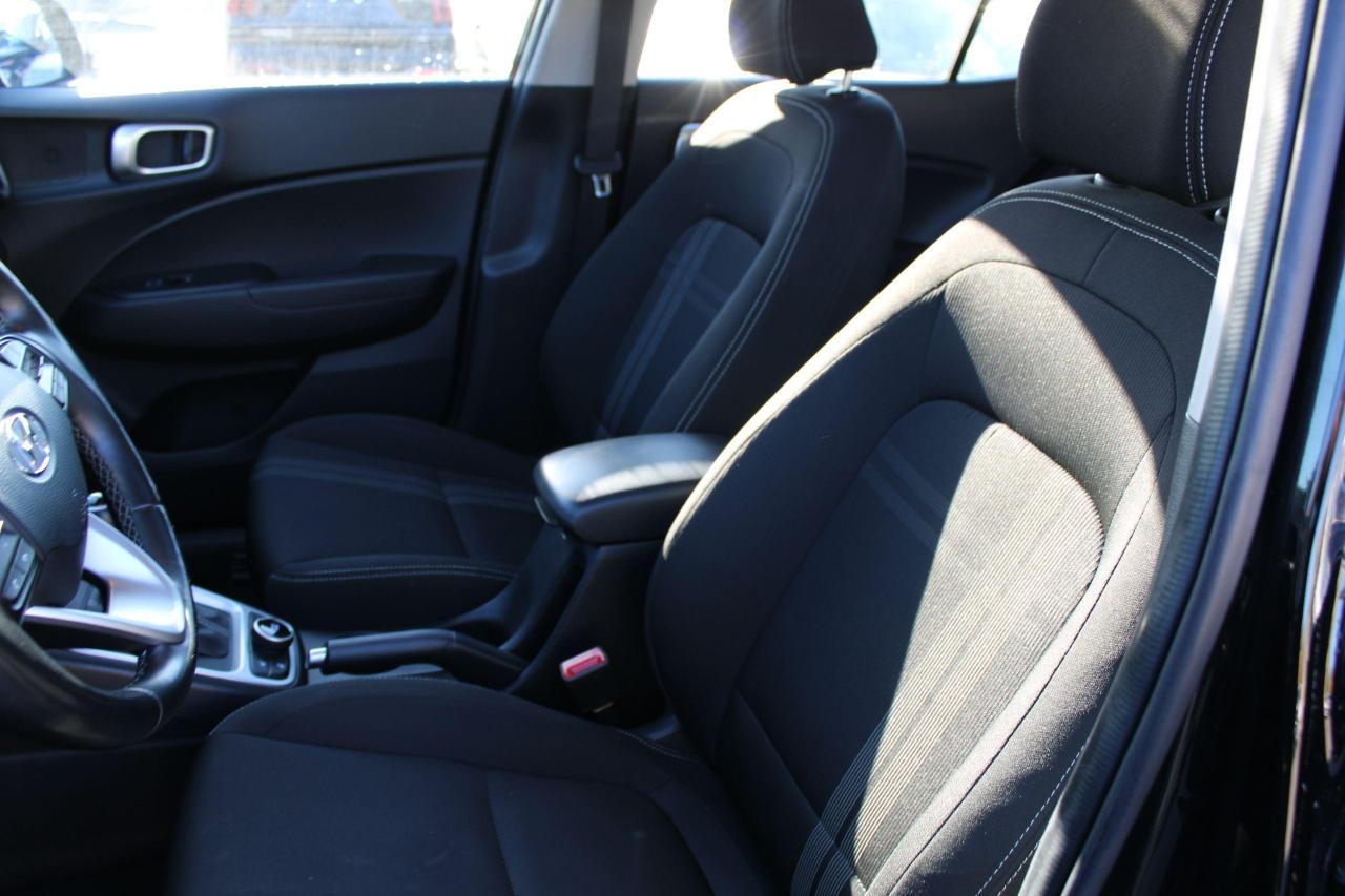 2021 Hyundai Venue Trend IVT - Photo #10