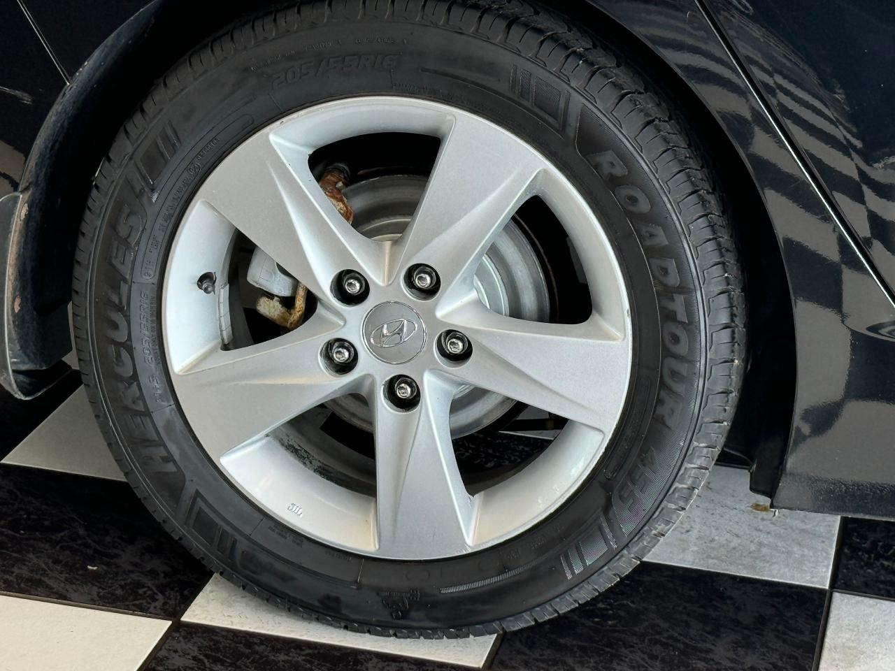 2014 Hyundai Elantra GLS+Sunroof+A/C+Camera+Heated Seats+Bluetooth - Photo #49