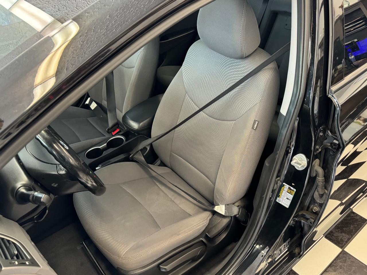 2014 Hyundai Elantra GLS+Sunroof+A/C+Camera+Heated Seats+Bluetooth - Photo #20