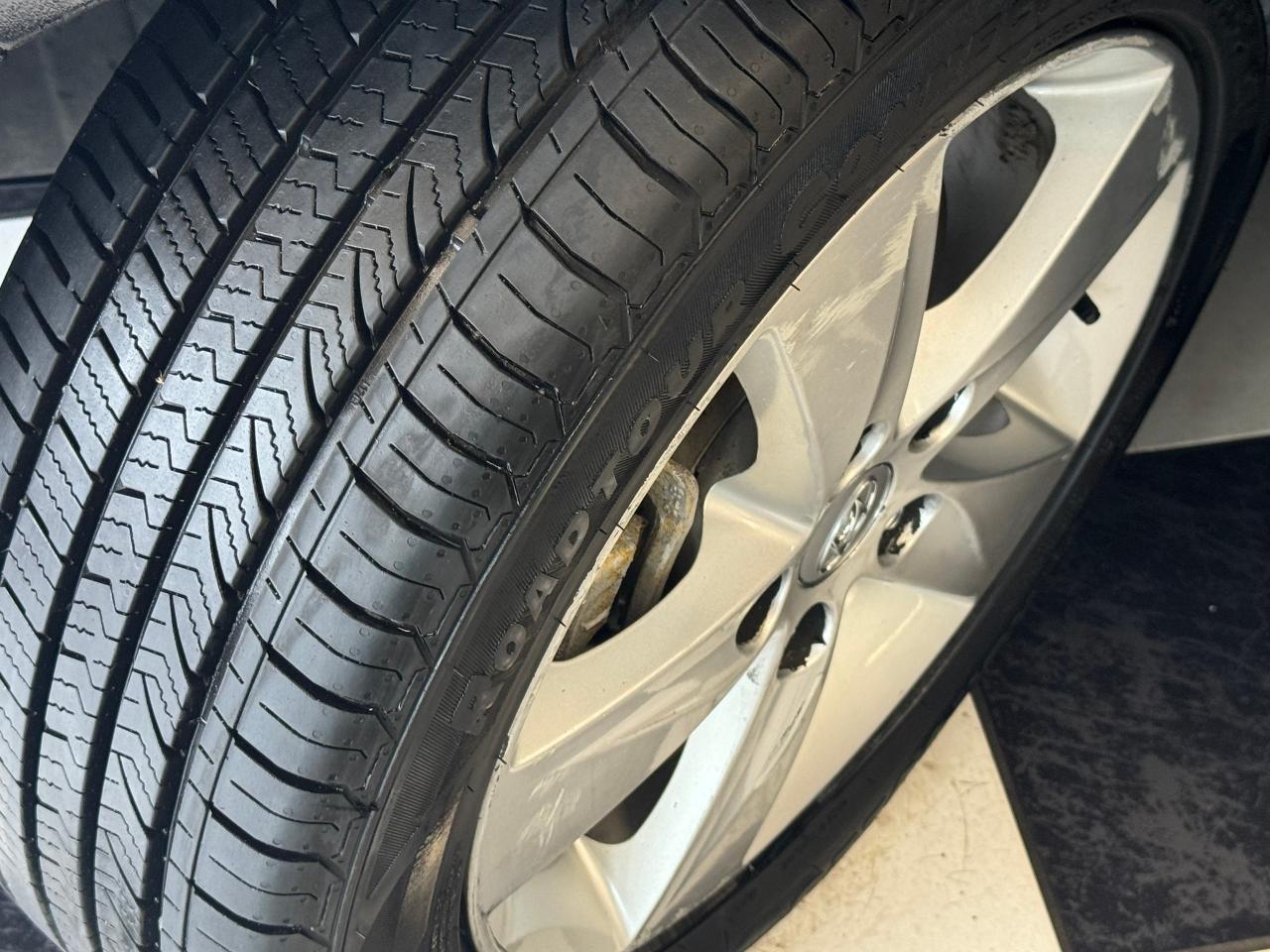 2014 Hyundai Elantra GLS+Sunroof+A/C+Camera+Heated Seats+Bluetooth - Photo #4