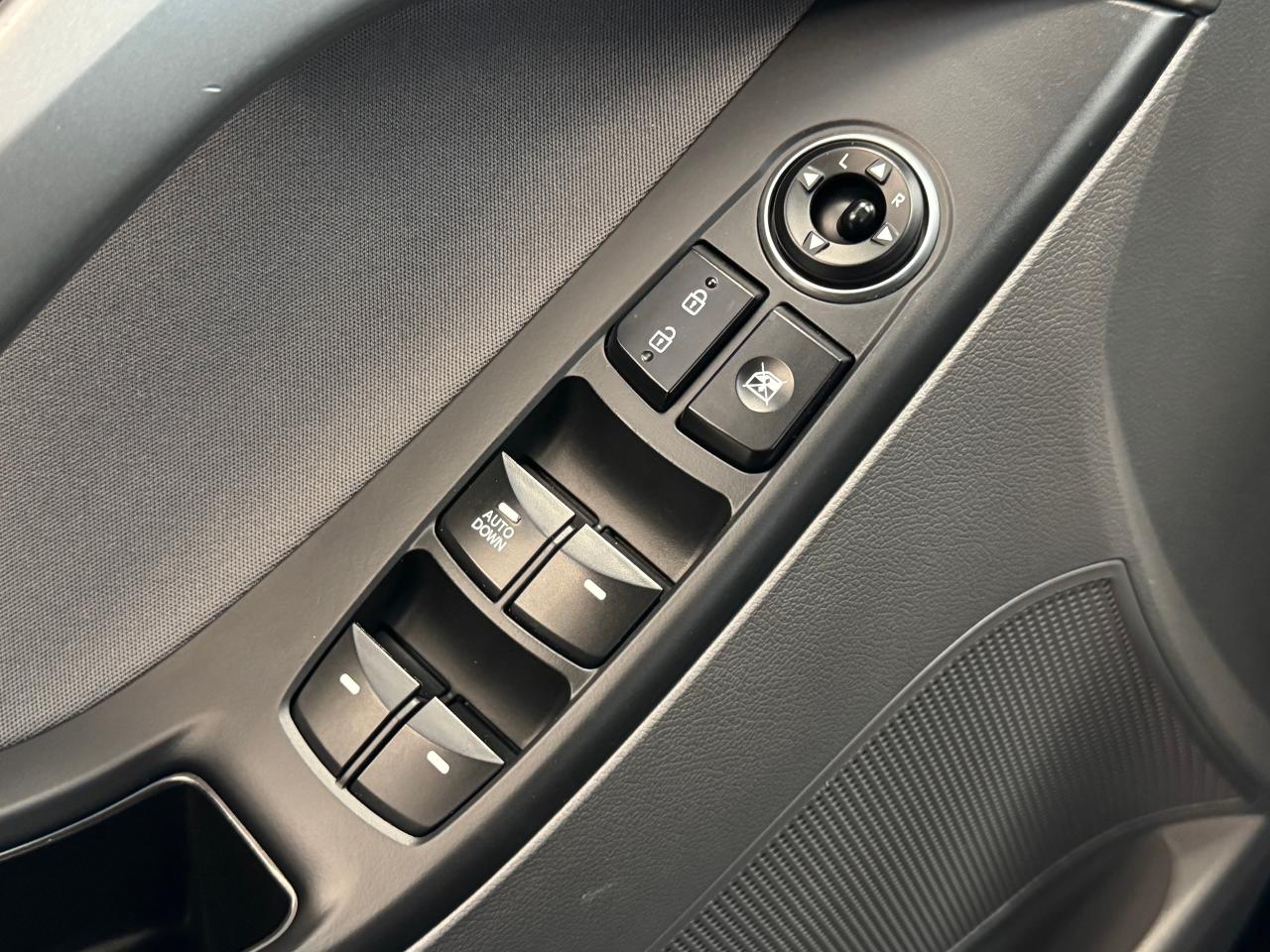 2014 Hyundai Elantra GLS+Sunroof+A/C+Camera+Heated Seats+Bluetooth - Photo #44