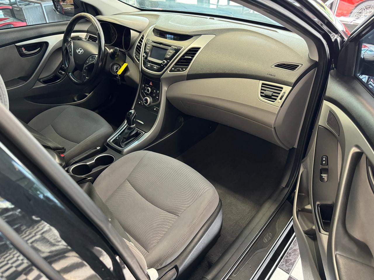 2014 Hyundai Elantra GLS+Sunroof+A/C+Camera+Heated Seats+Bluetooth - Photo #21