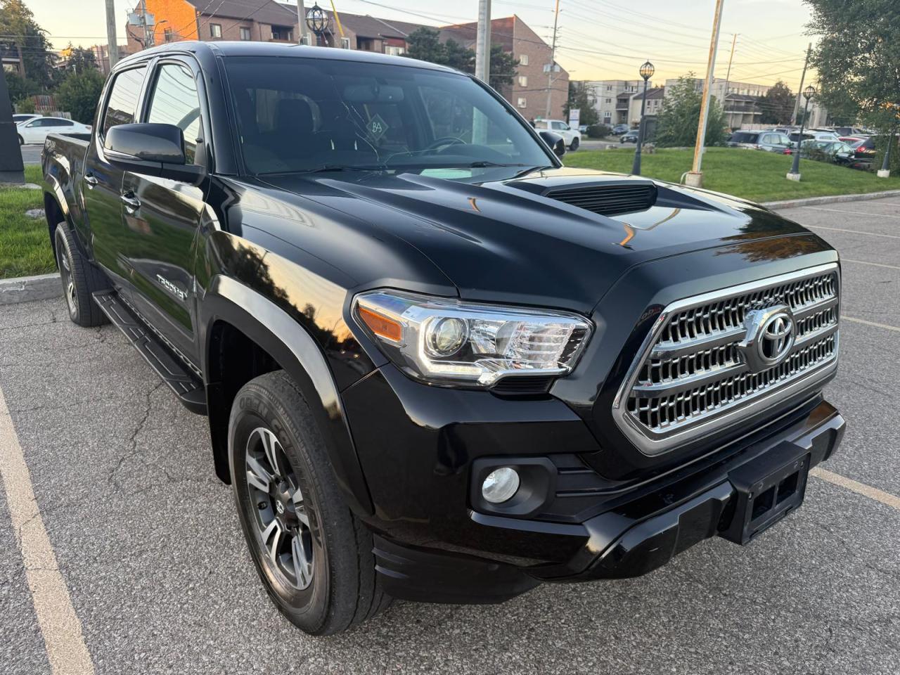 2017 Toyota Tacoma SR5  DOUBLE CAB  6FOOT 6CYL BACK CAMERA MP3 NAVI - Photo #10