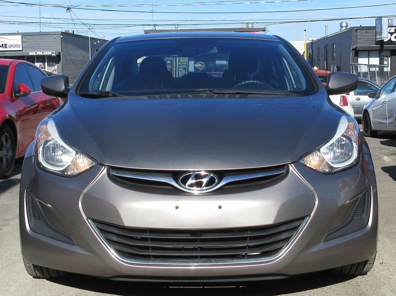 2015 Hyundai Elantra SE Photo2