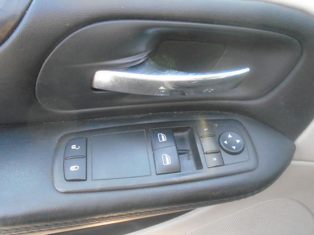 2015 RAM Cargo Van 119  WB - Photo #12
