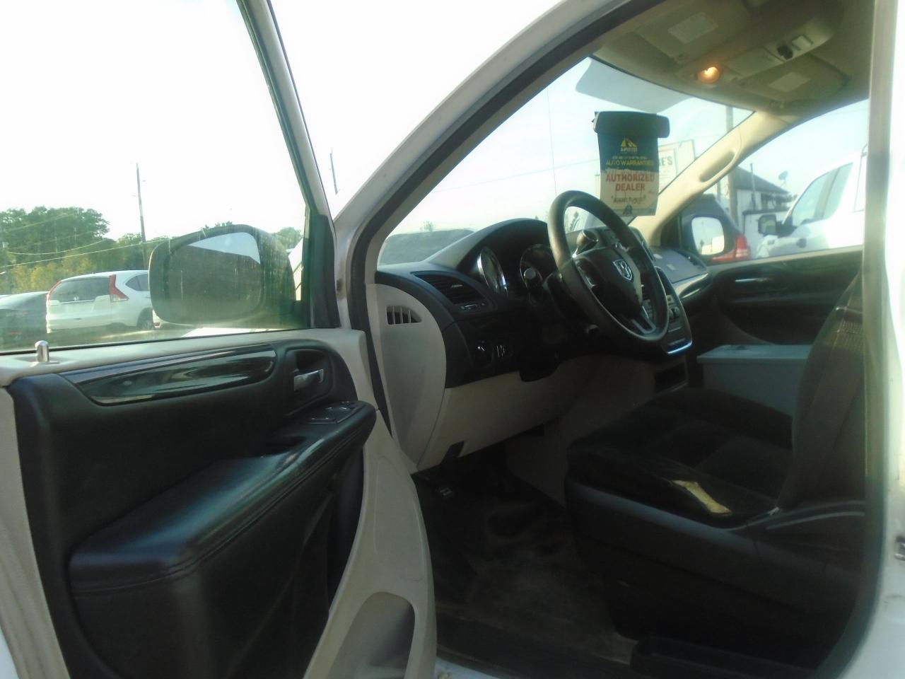 2015 RAM Cargo Van 119  WB - Photo #13