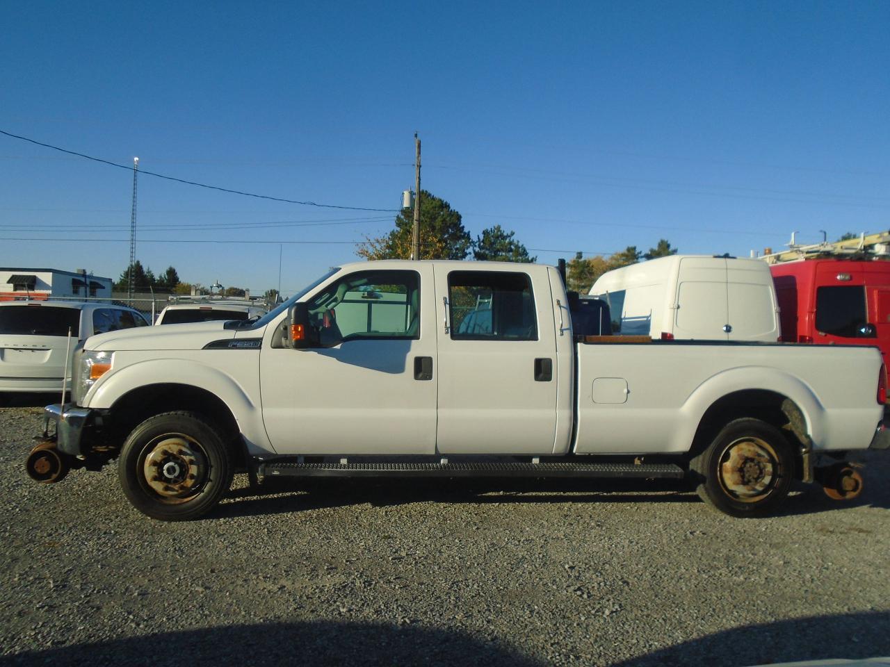 Used 2015 Ford F-350 4WD Crew Cab 172  XL RAIL TRUCK for sale in Fenwick, ON