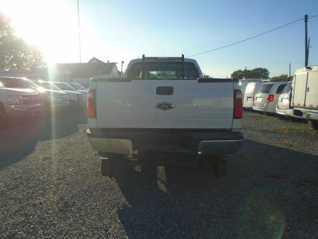 2015 Ford F-350 4WD Crew Cab 172  XL RAIL TRUCK - Photo #6