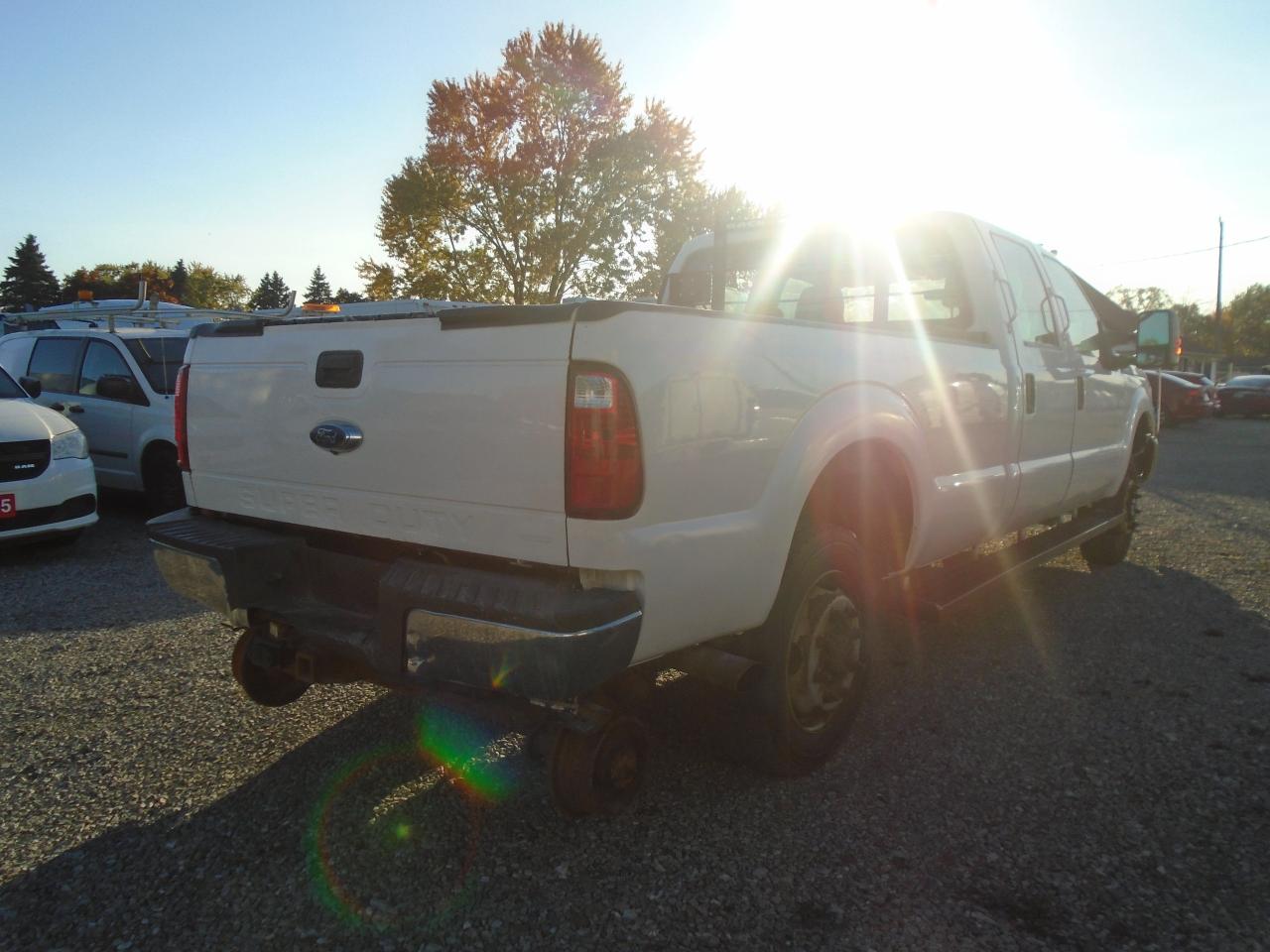 2015 Ford F-350 4WD Crew Cab 172  XL RAIL TRUCK - Photo #7