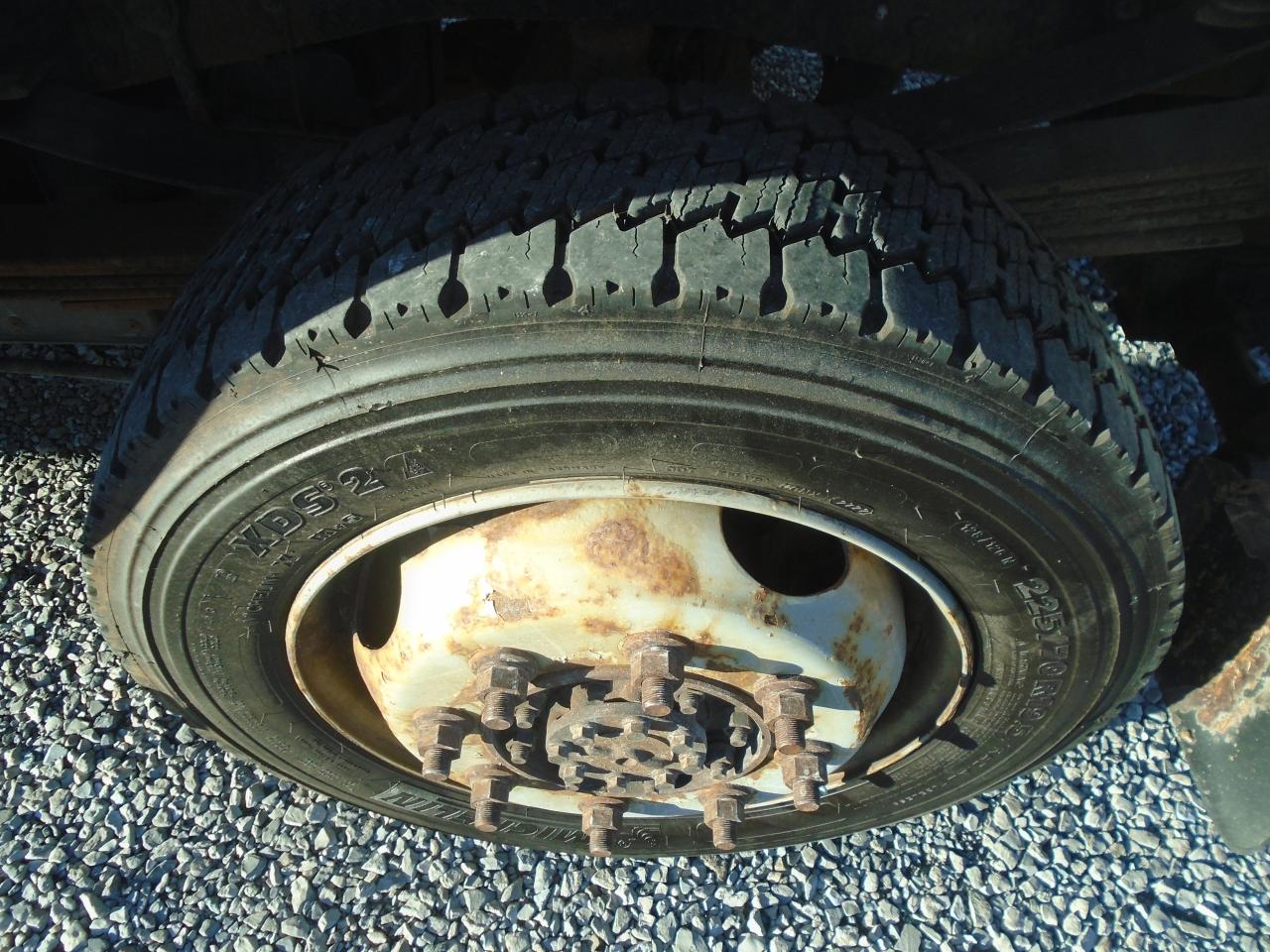 2015 Ford F-350 4WD Crew Cab 172  XL RAIL TRUCK - Photo #19
