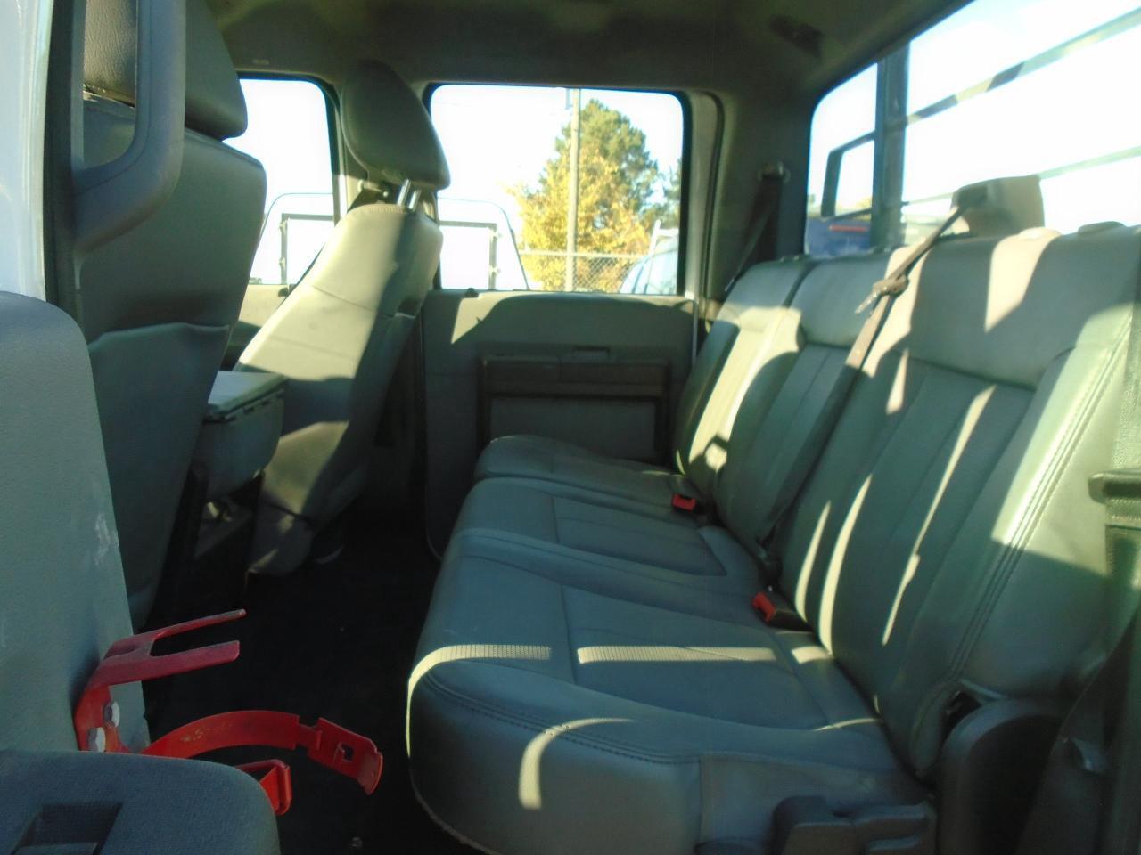 2015 Ford F-350 4WD Crew Cab 172  XL - Photo #17