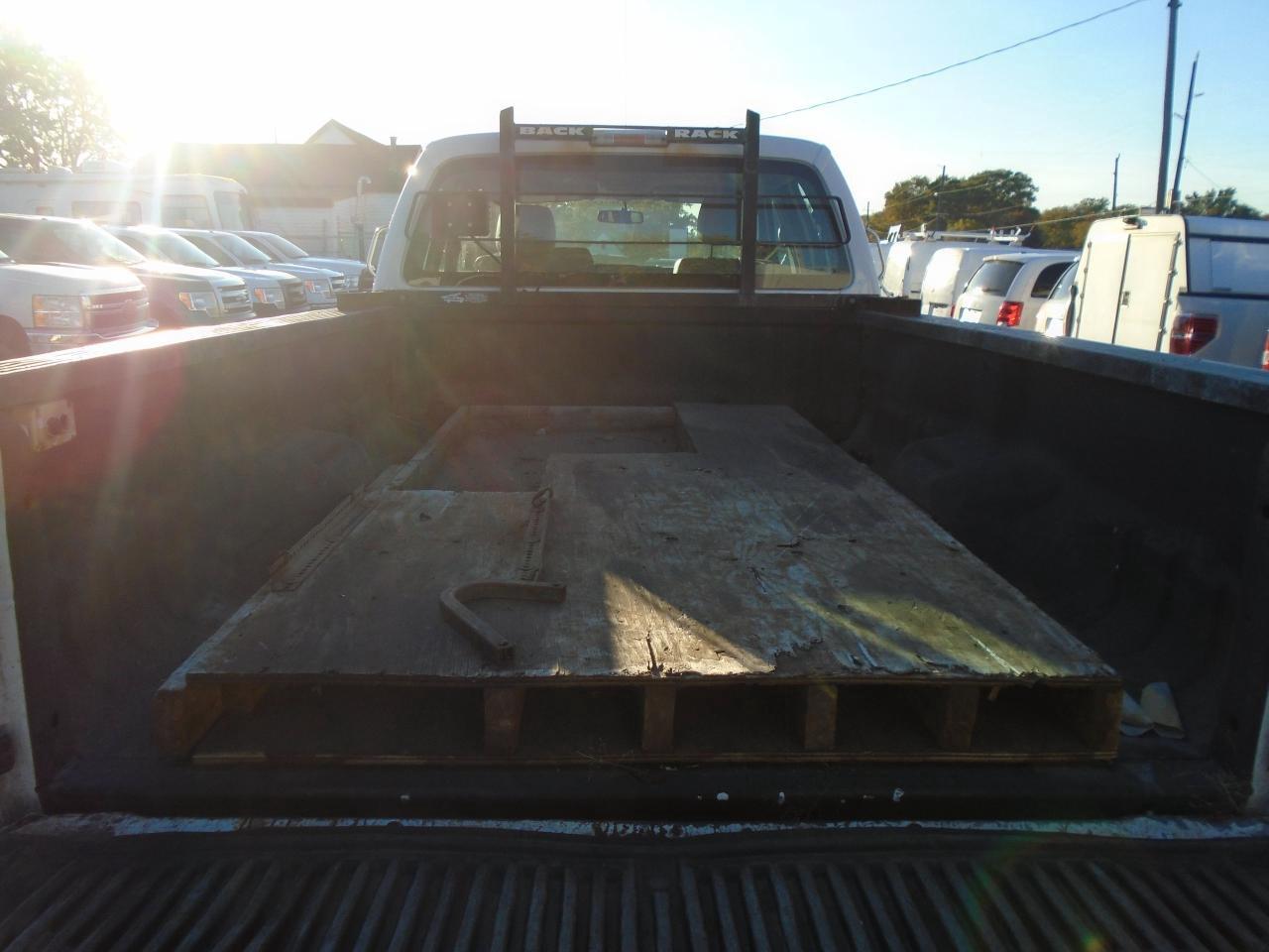 2015 Ford F-350 4WD Crew Cab 172  XL - Photo #18