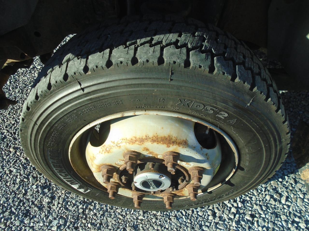 2015 Ford F-350 4WD Crew Cab 172  XL - Photo #23