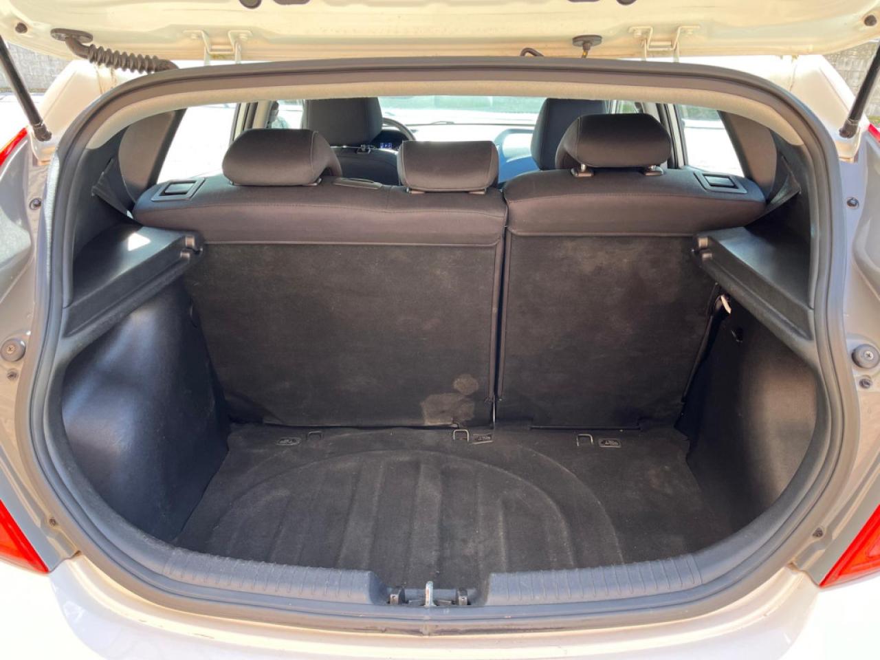 2016 Hyundai Accent LE | AM/FM | AC | USB / AUX - Photo #16