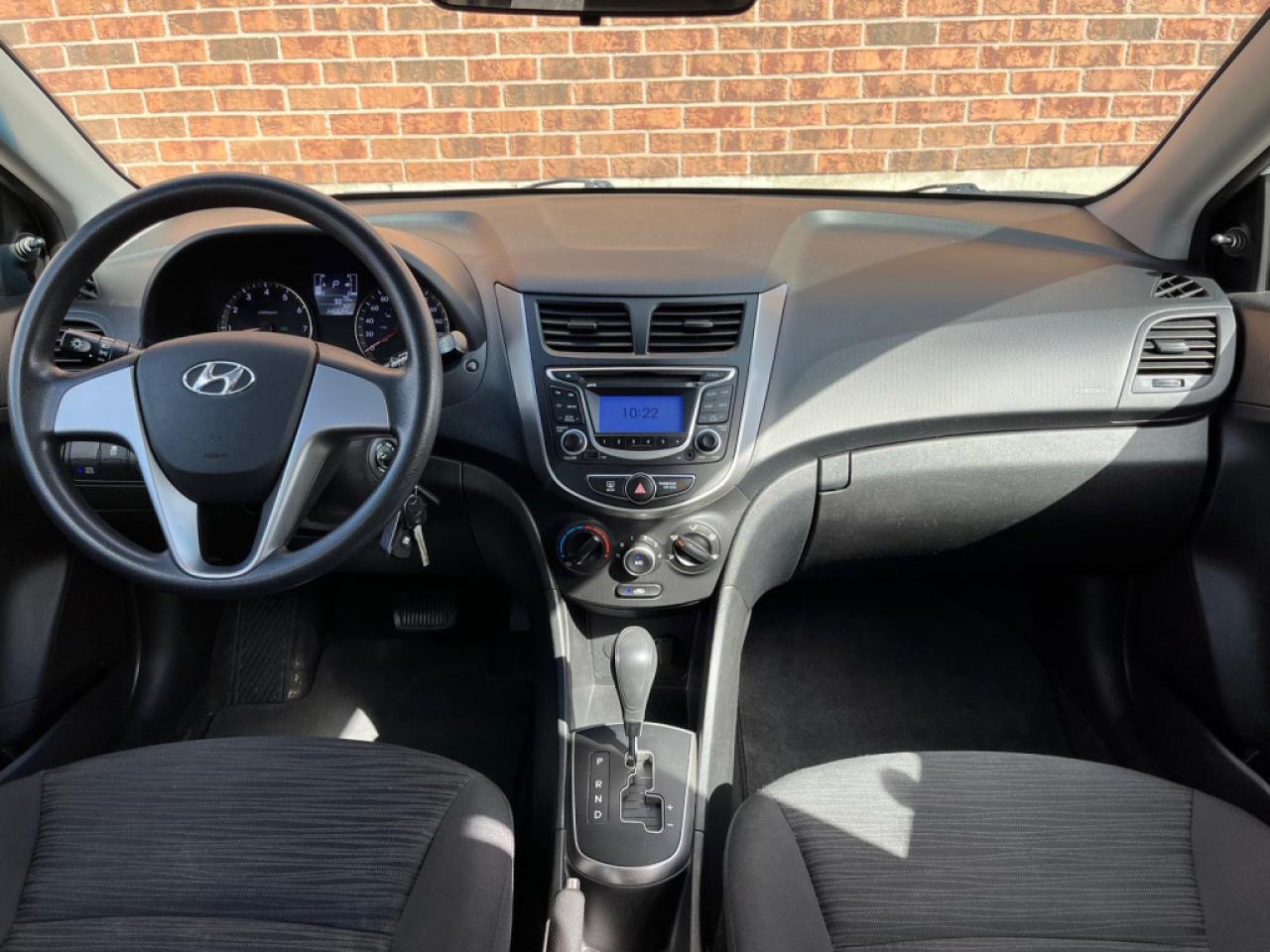 2016 Hyundai Accent LE | AM/FM | AC | USB / AUX - Photo #20