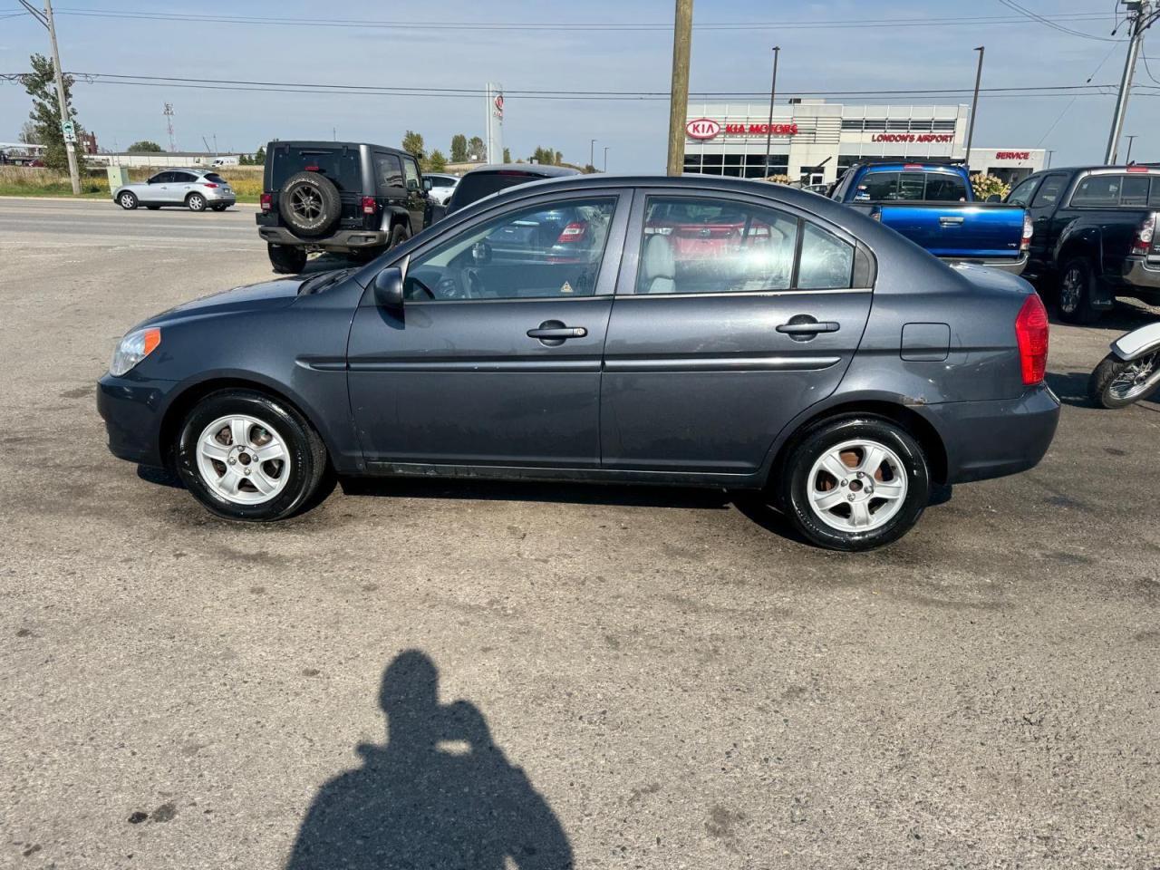 2010 Hyundai Accent GLS, NO ACCIDENTS, WELL SERVICED, ONLY 161KMS - Photo #2