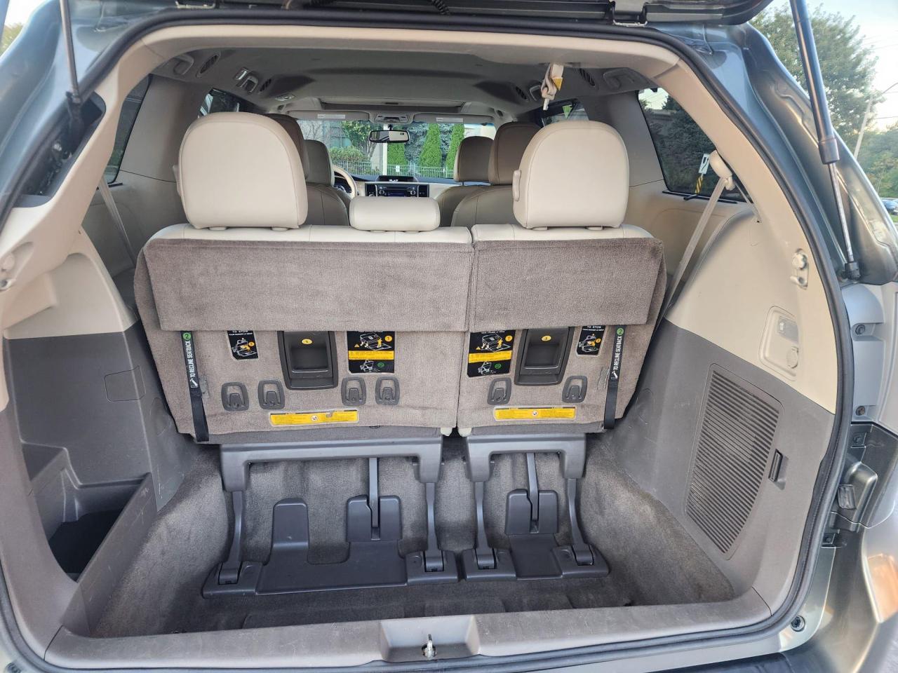 2012 Toyota Sienna 5dr V6 XLE 7-Pass AWD - Photo #13