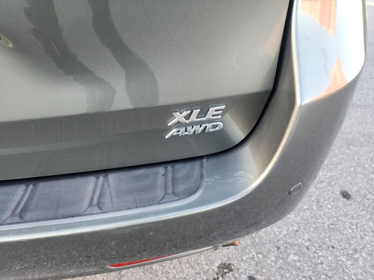 2012 Toyota Sienna 5dr V6 XLE 7-Pass AWD - Photo #14
