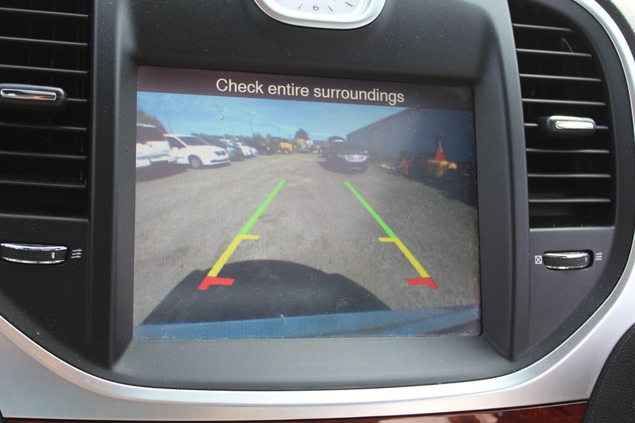 2013 Chrysler 300  Photo