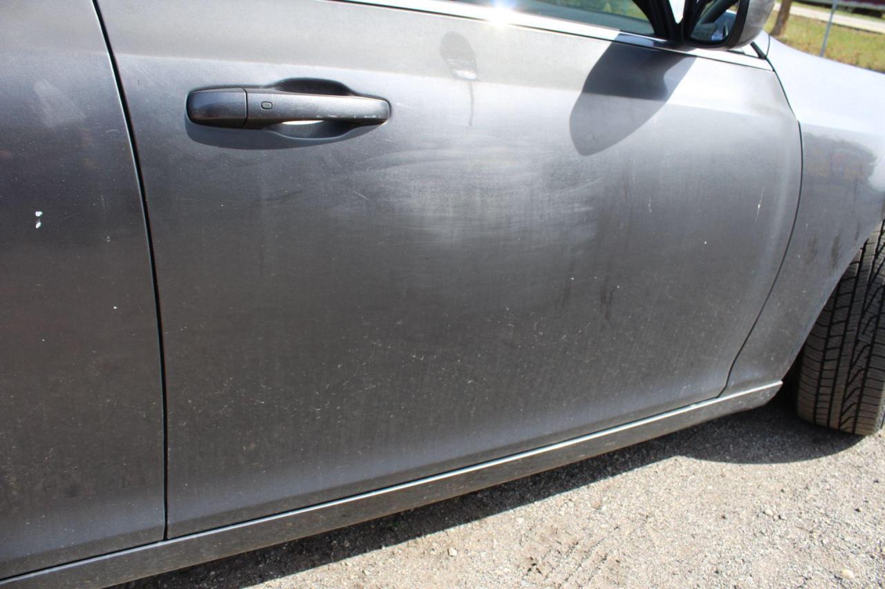 2013 Chrysler 300  Photo