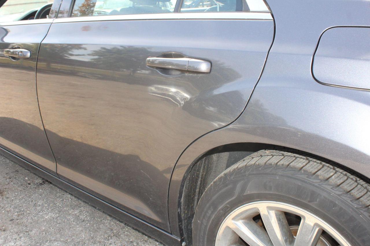 2013 Chrysler 300  Photo