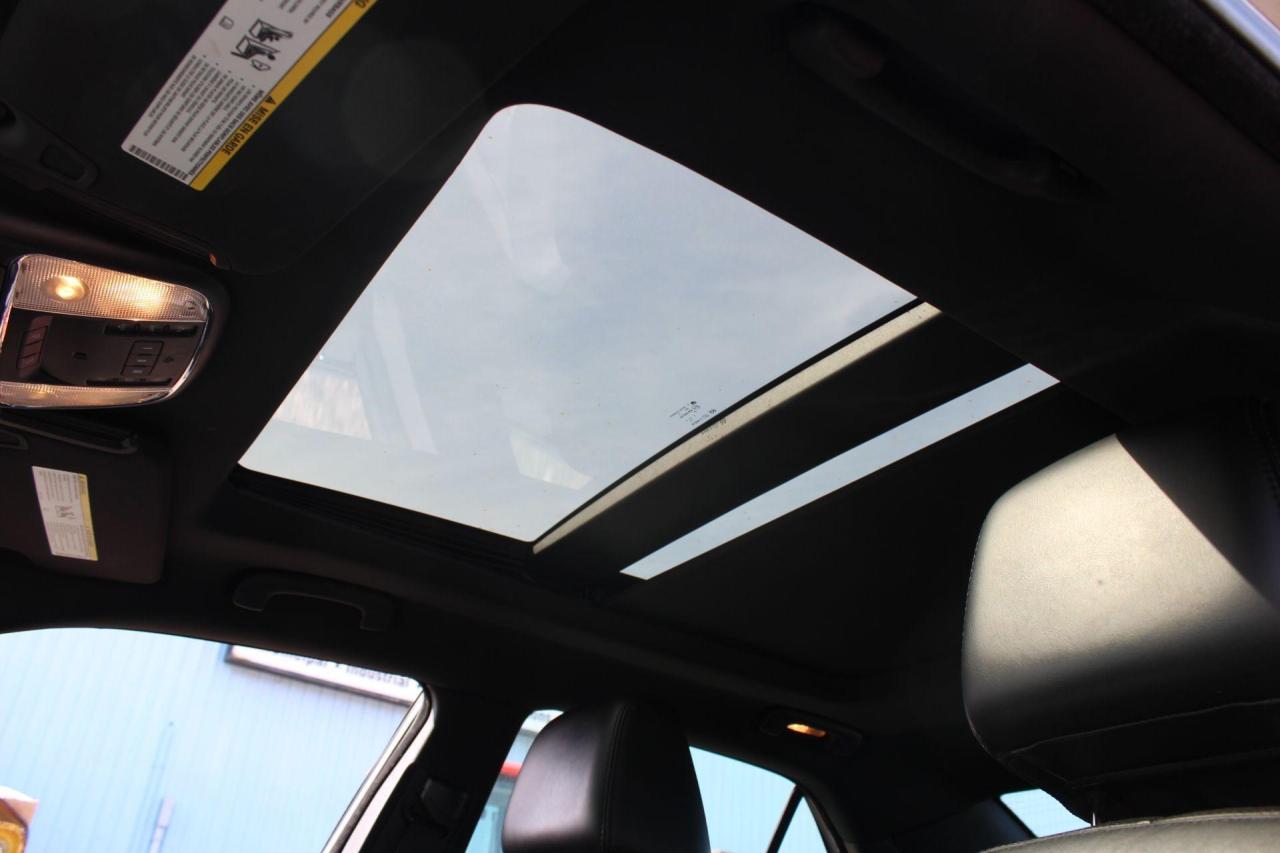 2013 Chrysler 300  Photo