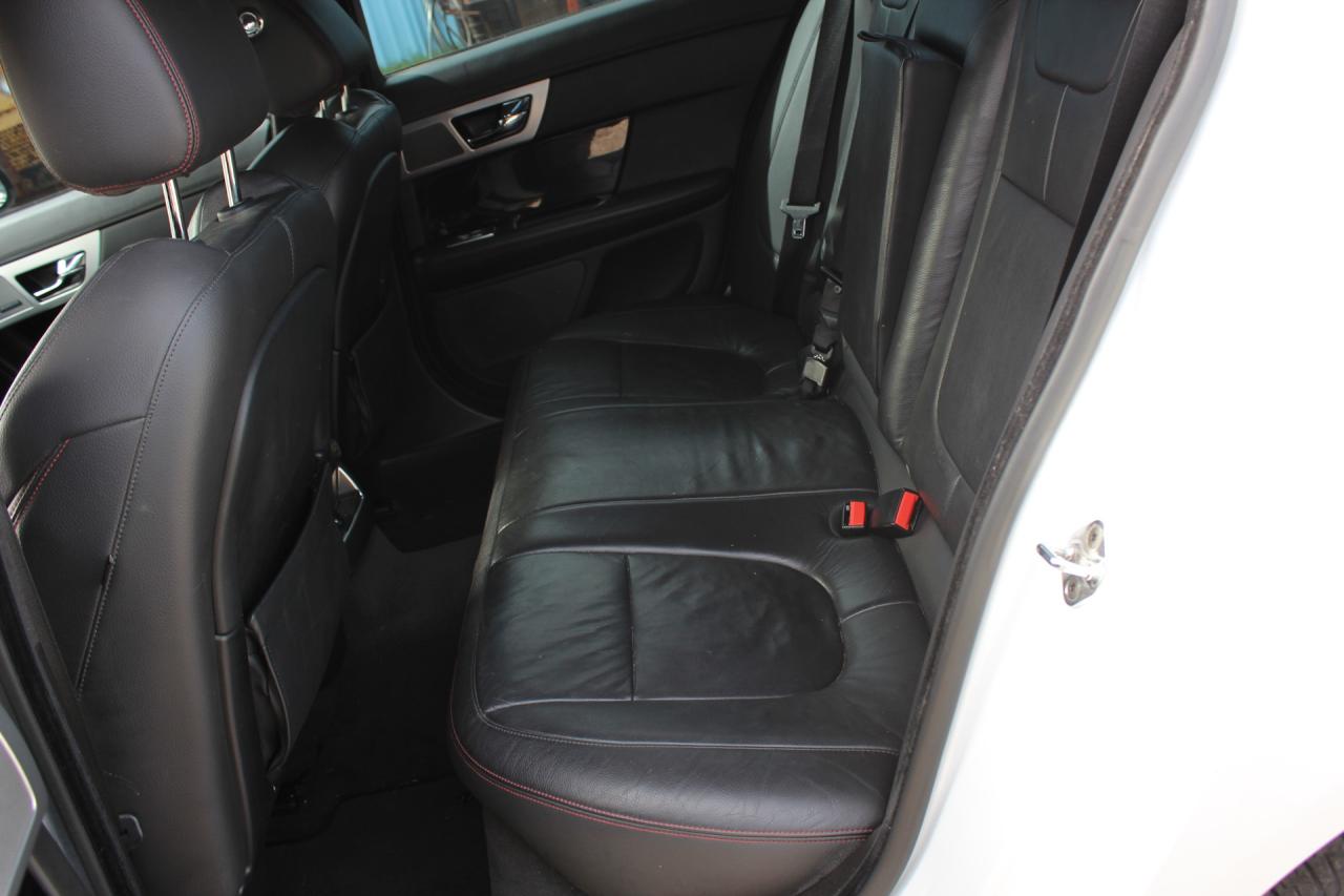 2015 Jaguar XF  Photo