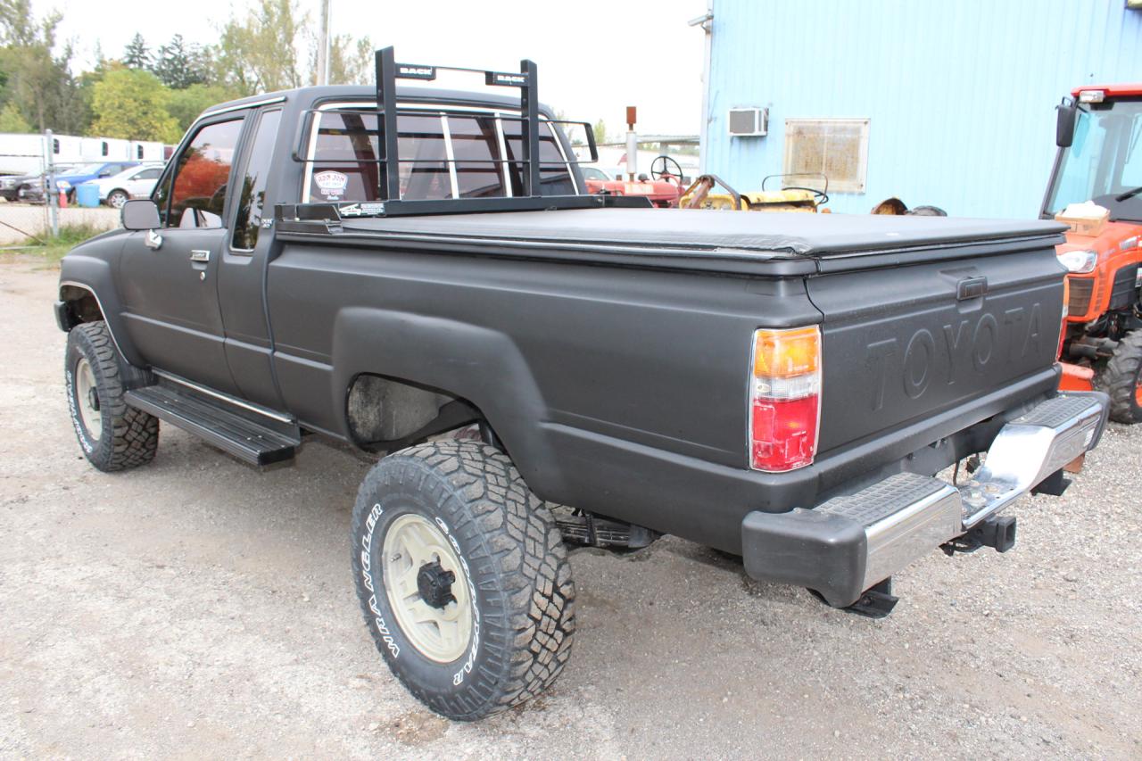 1986 Toyota Truck  Photo3