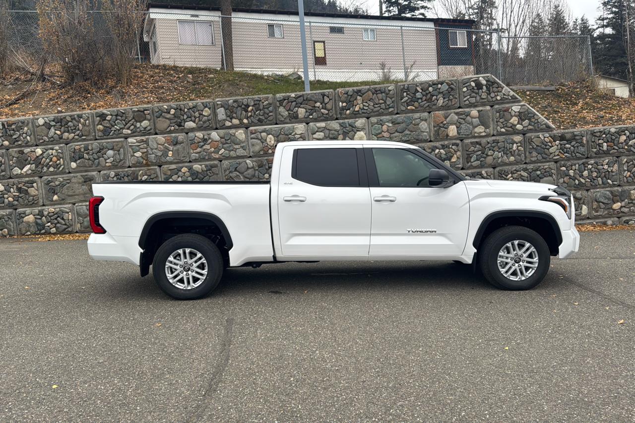 2025 Toyota Tundra SR5 L Photo