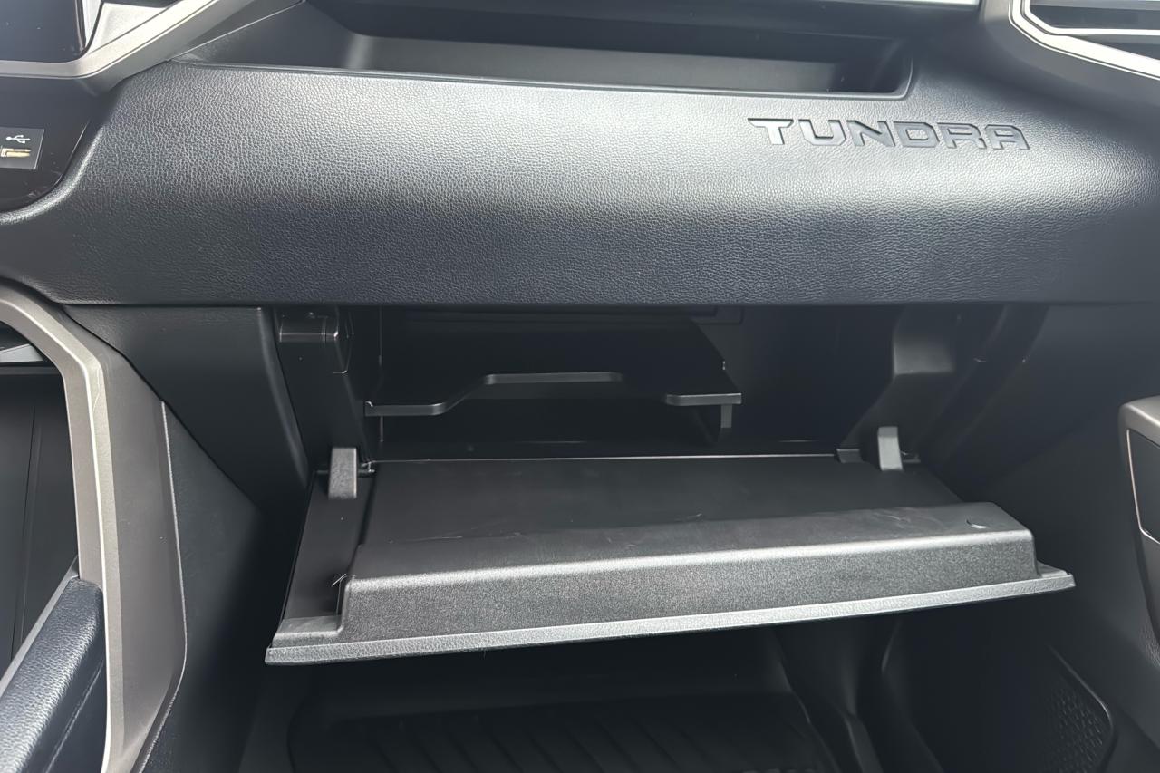 2025 Toyota Tundra SR5 L Photo