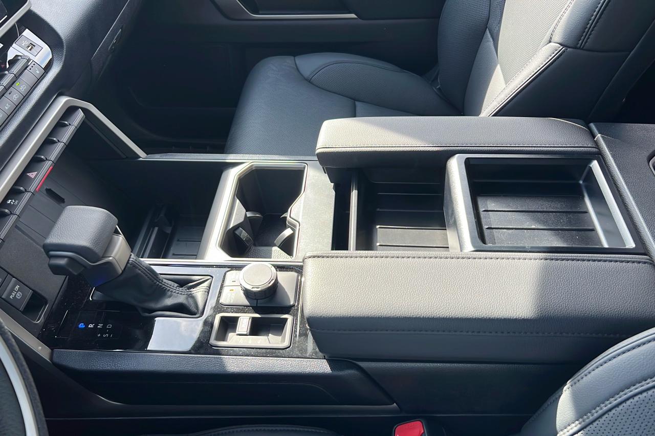 2025 Toyota Tundra SR5 L Photo