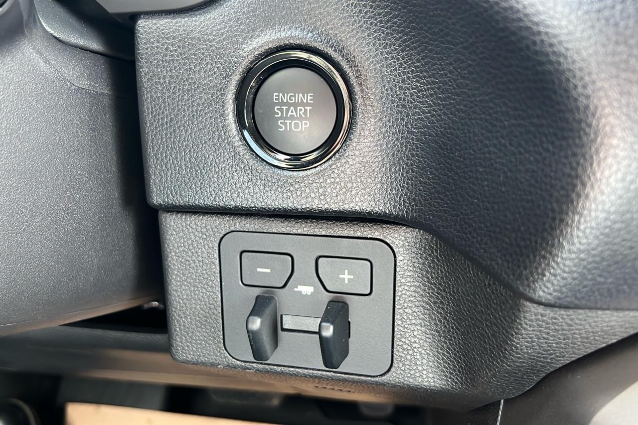 2025 Toyota Tundra SR5 L Photo