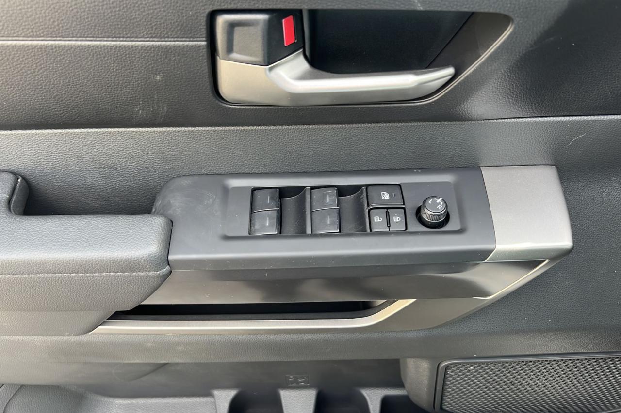 2025 Toyota Tundra SR5 L Photo