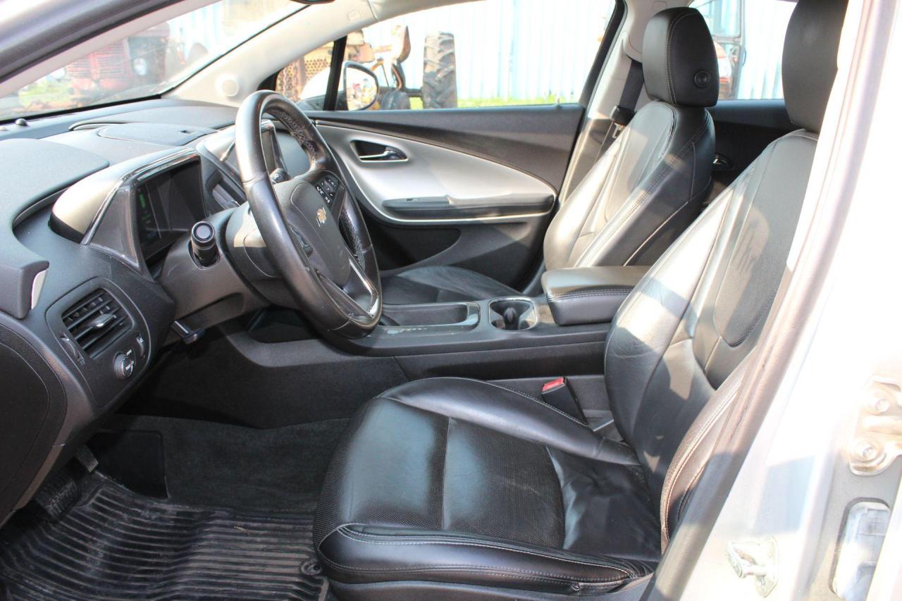 2012 Chevrolet Volt  Photo4