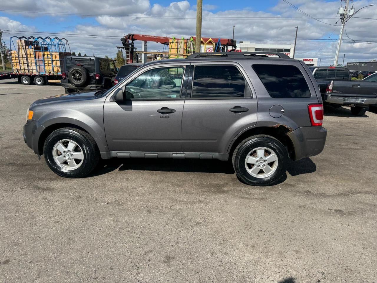 2010 Ford Escape XLT, V6, WELL SERVICED, AS IS - Photo #2