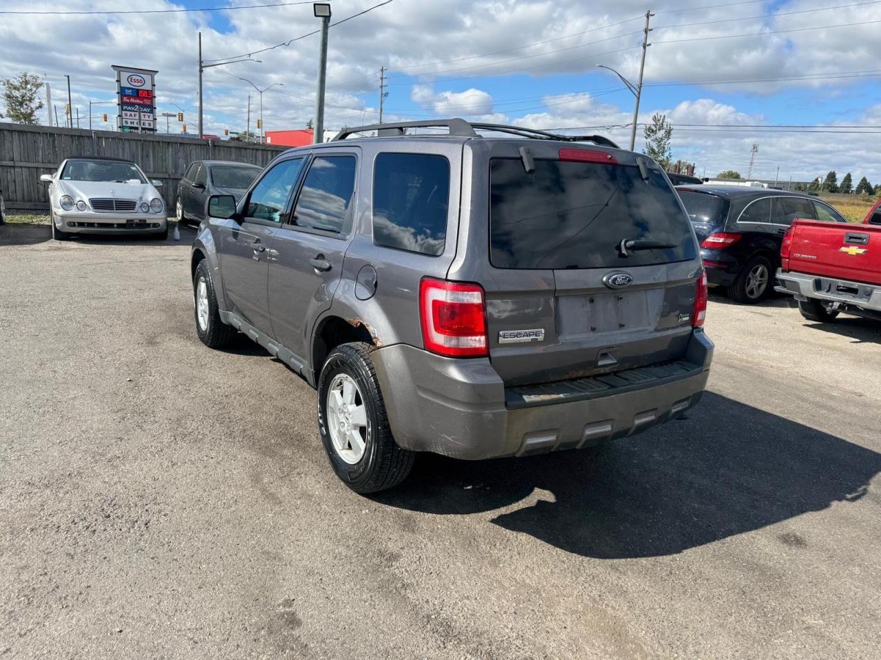 2010 Ford Escape XLT, V6, WELL SERVICED, AS IS - Photo #3