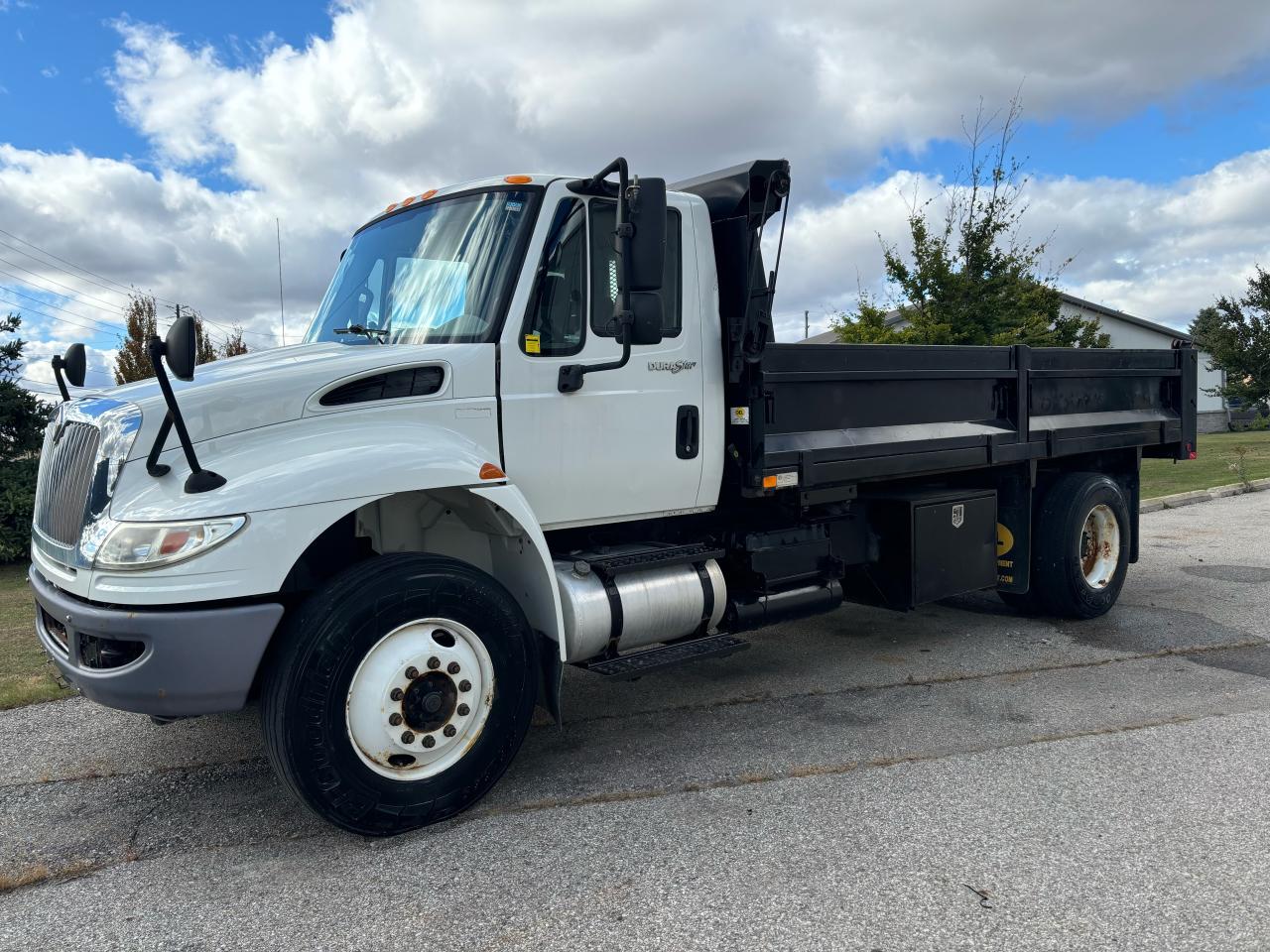 Used 2011 International DuraStar DUMP TRUCK for sale in Brantford, ON