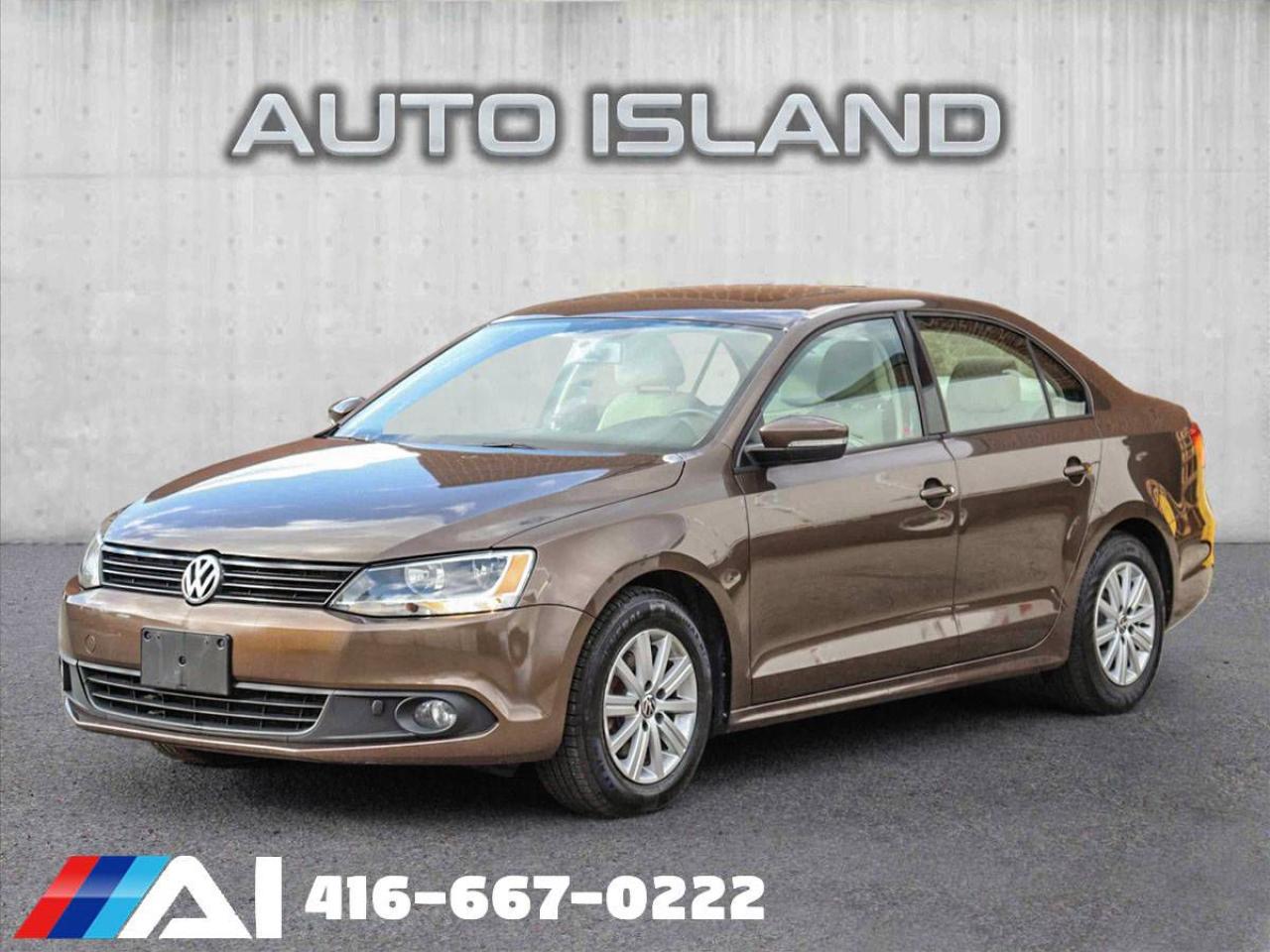 Used 2014 Volkswagen Jetta Sedan LOW LOW KMs, ACCIDENT FREE, Alloys, Sunroof, 4dr for sale in North York, ON