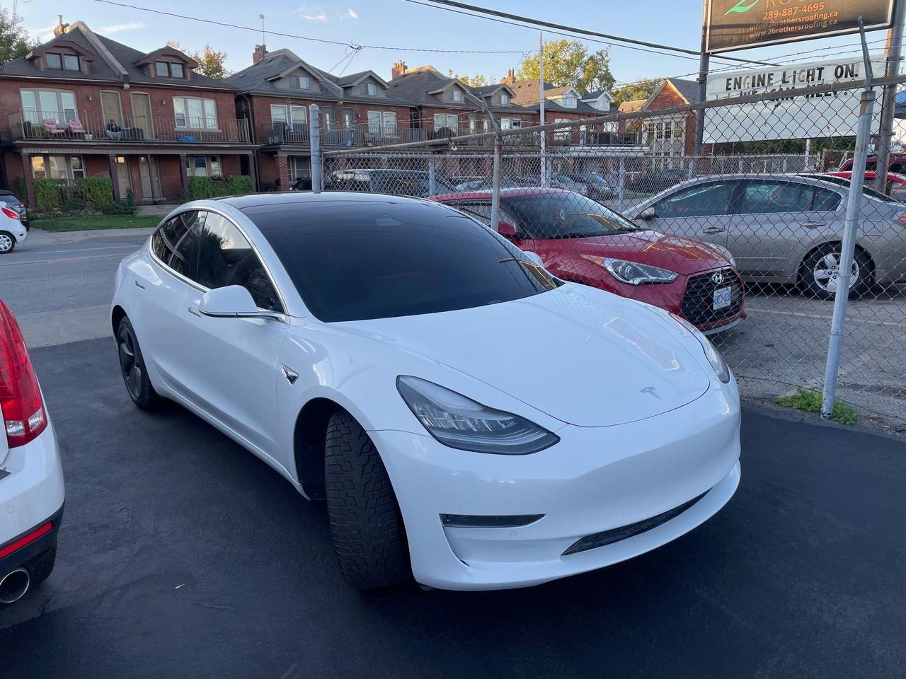 2019 Tesla Model 3 Standard Range Plus*NAV,BACKUP CAM, HEATED SEATS* Photo2