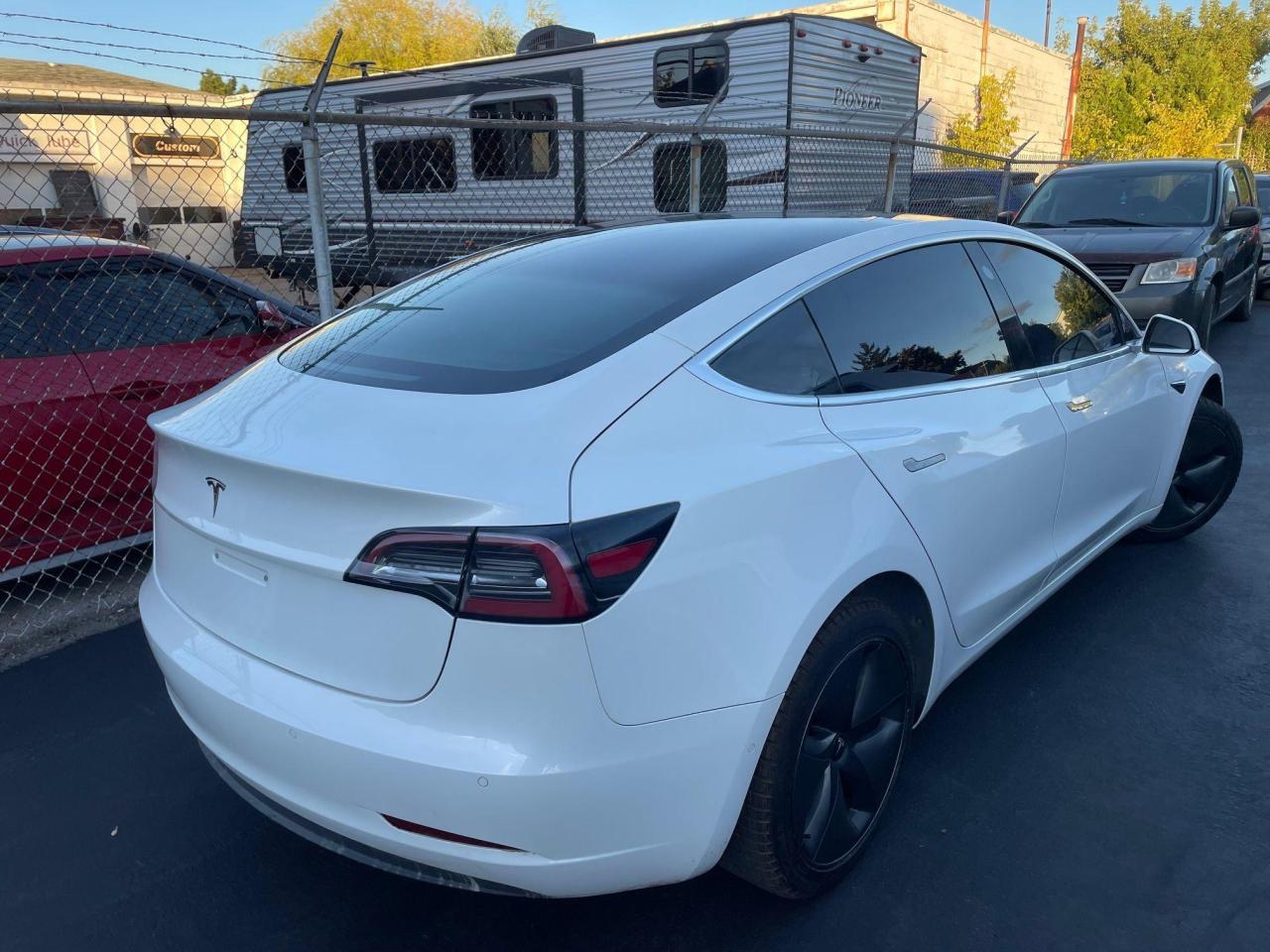2019 Tesla Model 3 Standard Range Plus*NAV,BACKUP CAM, HEATED SEATS* Photo4