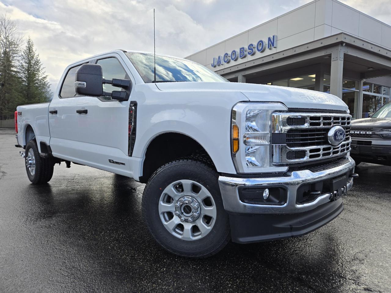 New 2024 Ford F-350 Super Duty SRW XLT for sale in Salmon Arm, BC