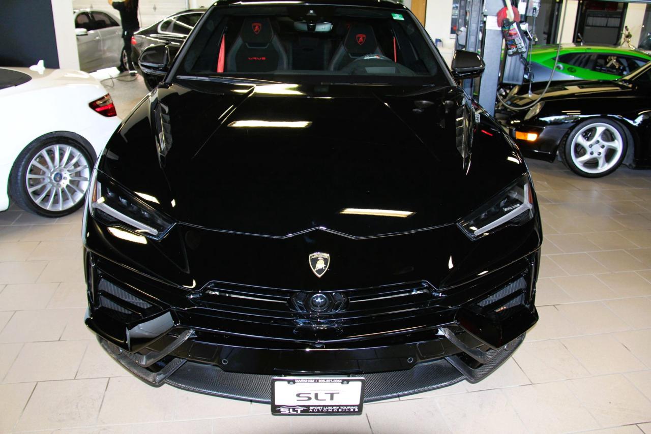 2023 Lamborghini Urus Performante Photo