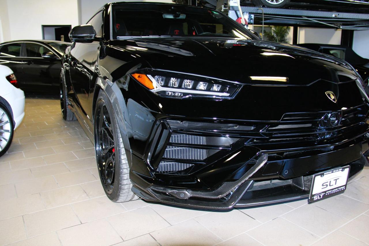 2023 Lamborghini Urus Performante Photo