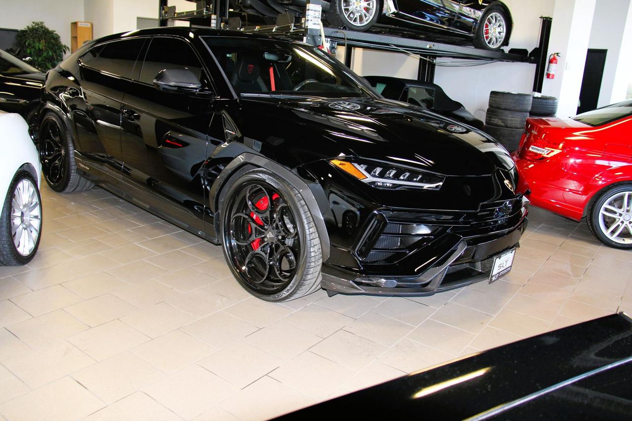 2023 Lamborghini Urus Performante Photo