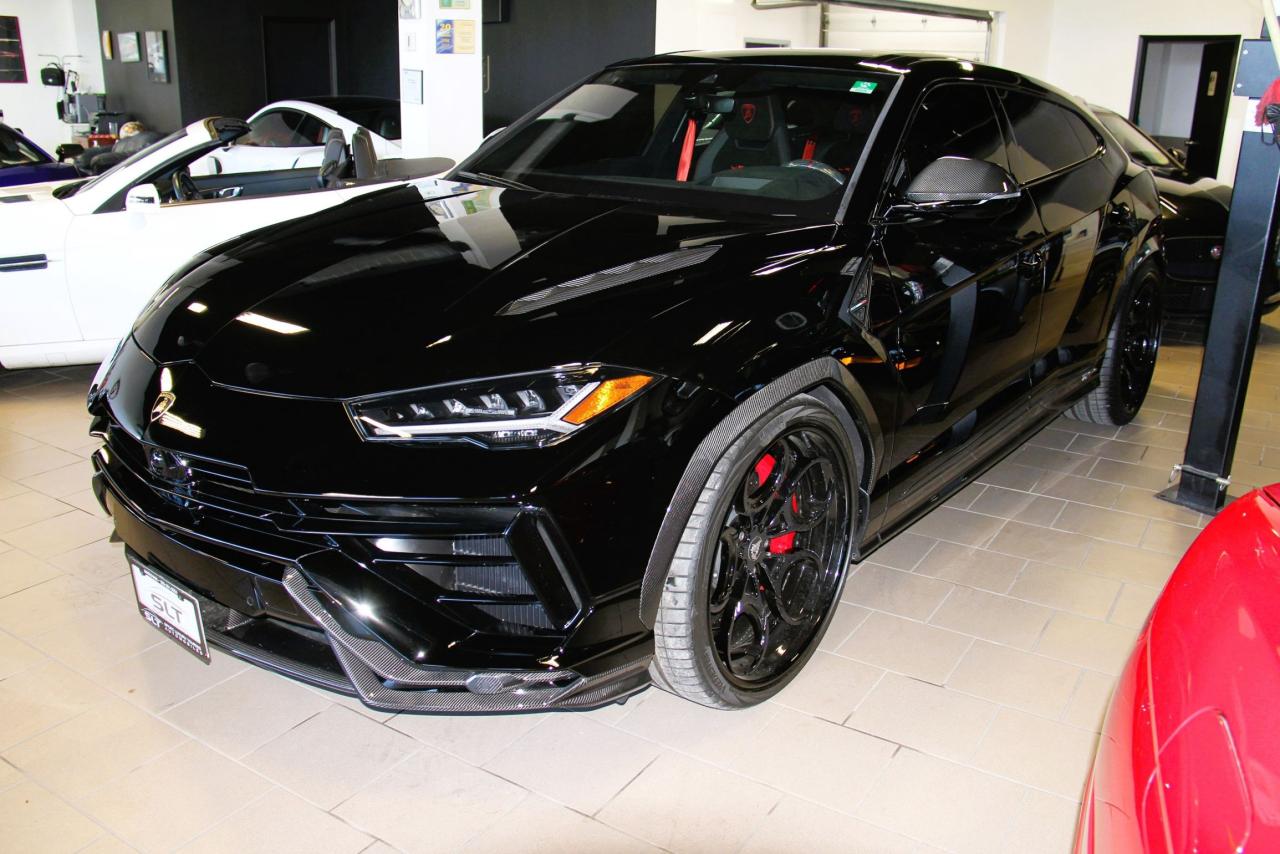 2023 Lamborghini Urus Performante Photo